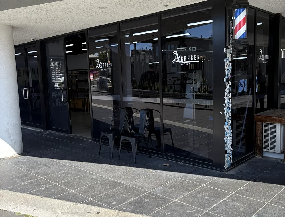 Clean commercial premises windows